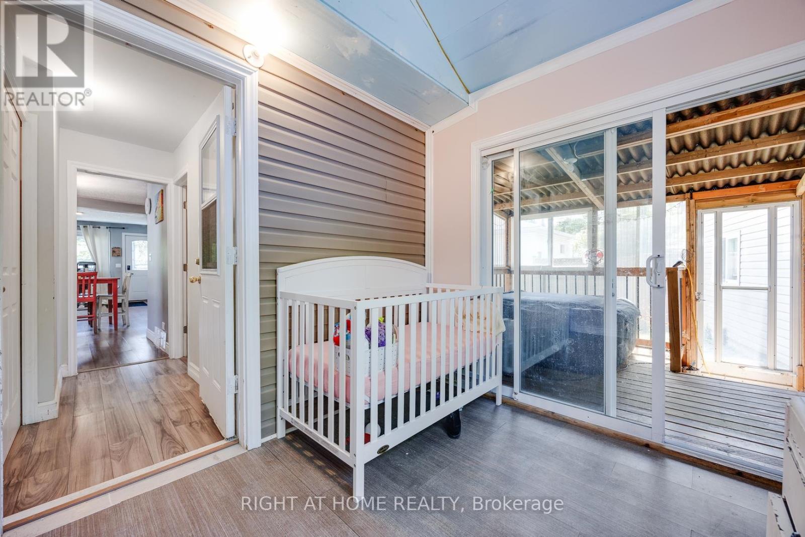 1024 Ferrier Avenue, Innisfil, Ontario  L0L 1W0 - Photo 36 - N12352444