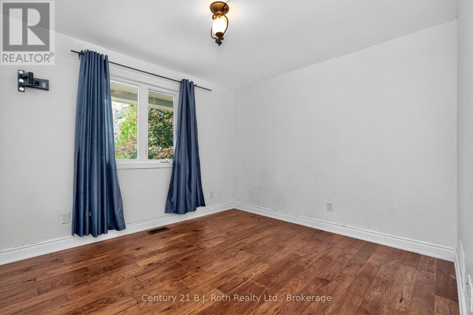 161 Forest Harbour Parkway, Tay, Ontario  L0K 2C0 - Photo 16 - S12352601