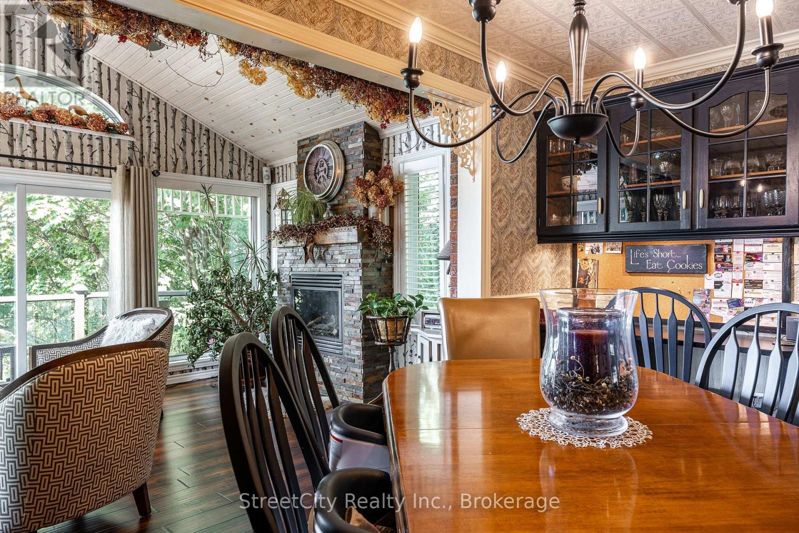 34 Nithview Court, Wilmot, Ontario N3A 2H4 - Photo 12 - X12352501