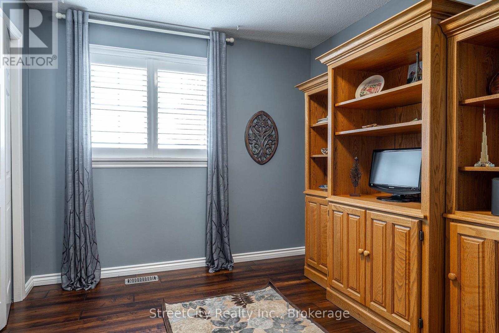 34 Nithview Court, Wilmot, Ontario N3A 2H4 - Photo 20 - X12352501