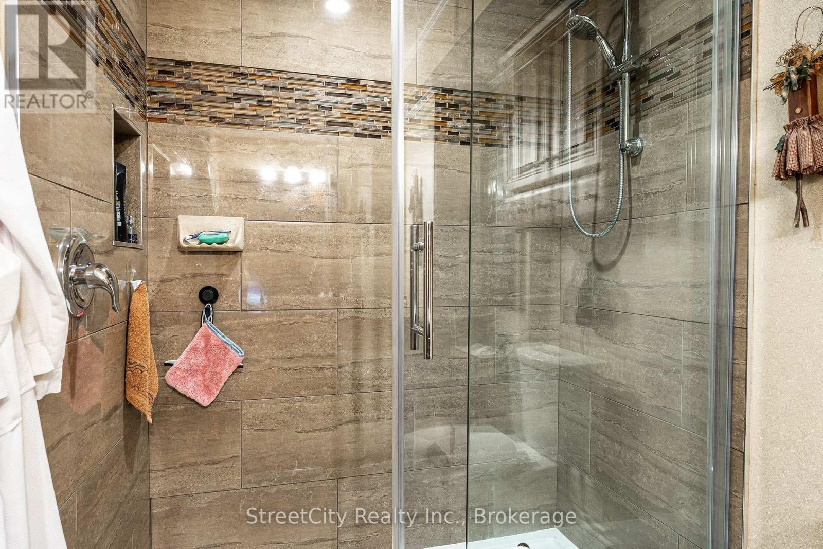 34 Nithview Court, Wilmot, Ontario N3A 2H4 - Photo 26 - X12352501