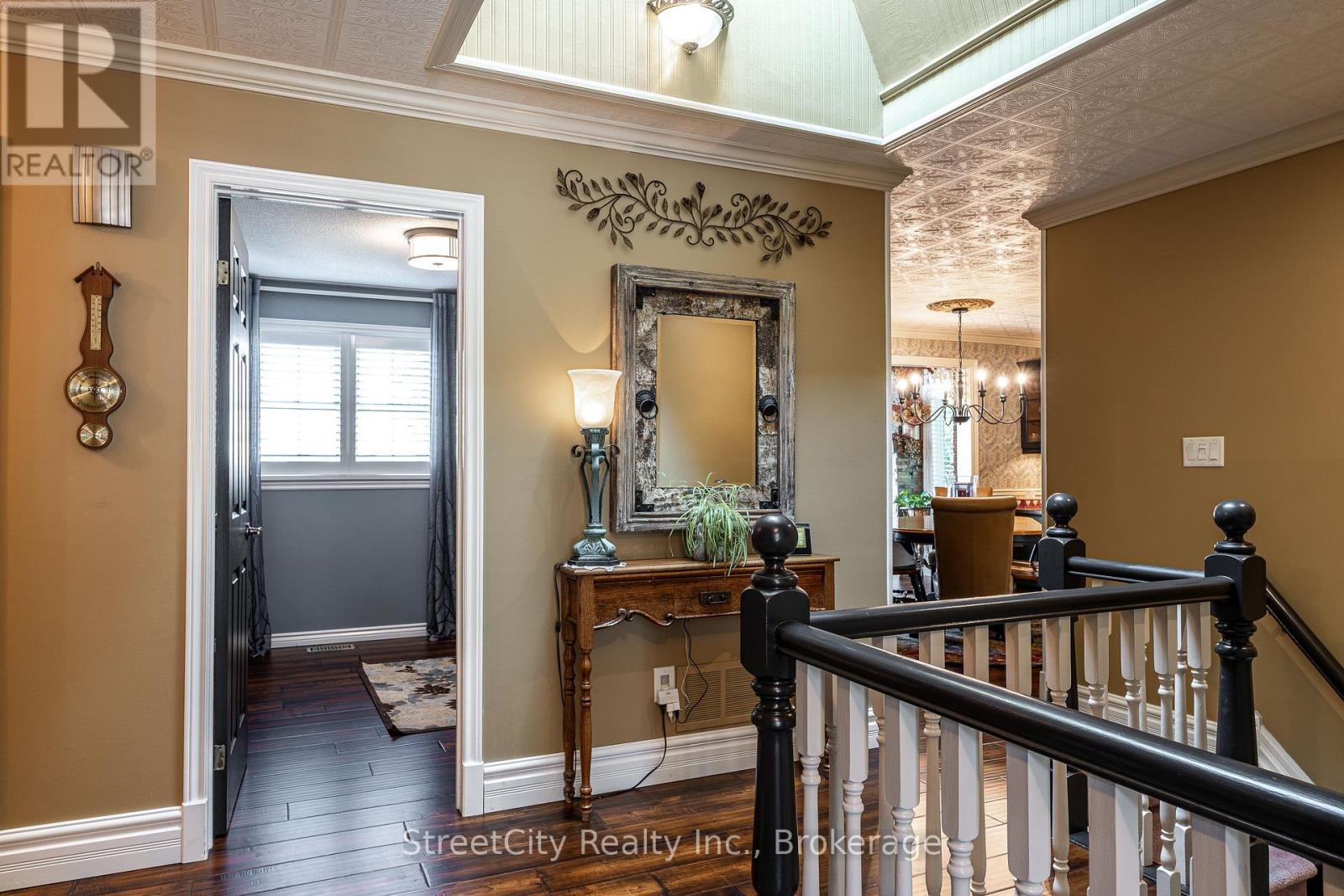 34 Nithview Court, Wilmot, Ontario N3A 2H4 - Photo 5 - X12352501