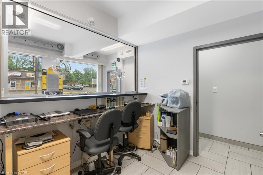 582 Upper James Street, Hamilton, Ontario  L9C 2Y6 - Photo 6 - 40748768