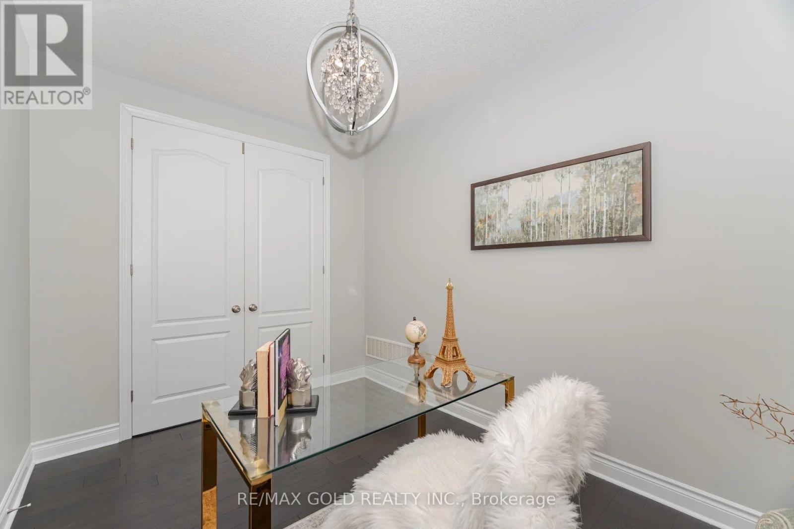 15 Henry Wilson Drive, Caledon, Ontario  L7C 4E8 - Photo 16 - W12352423
