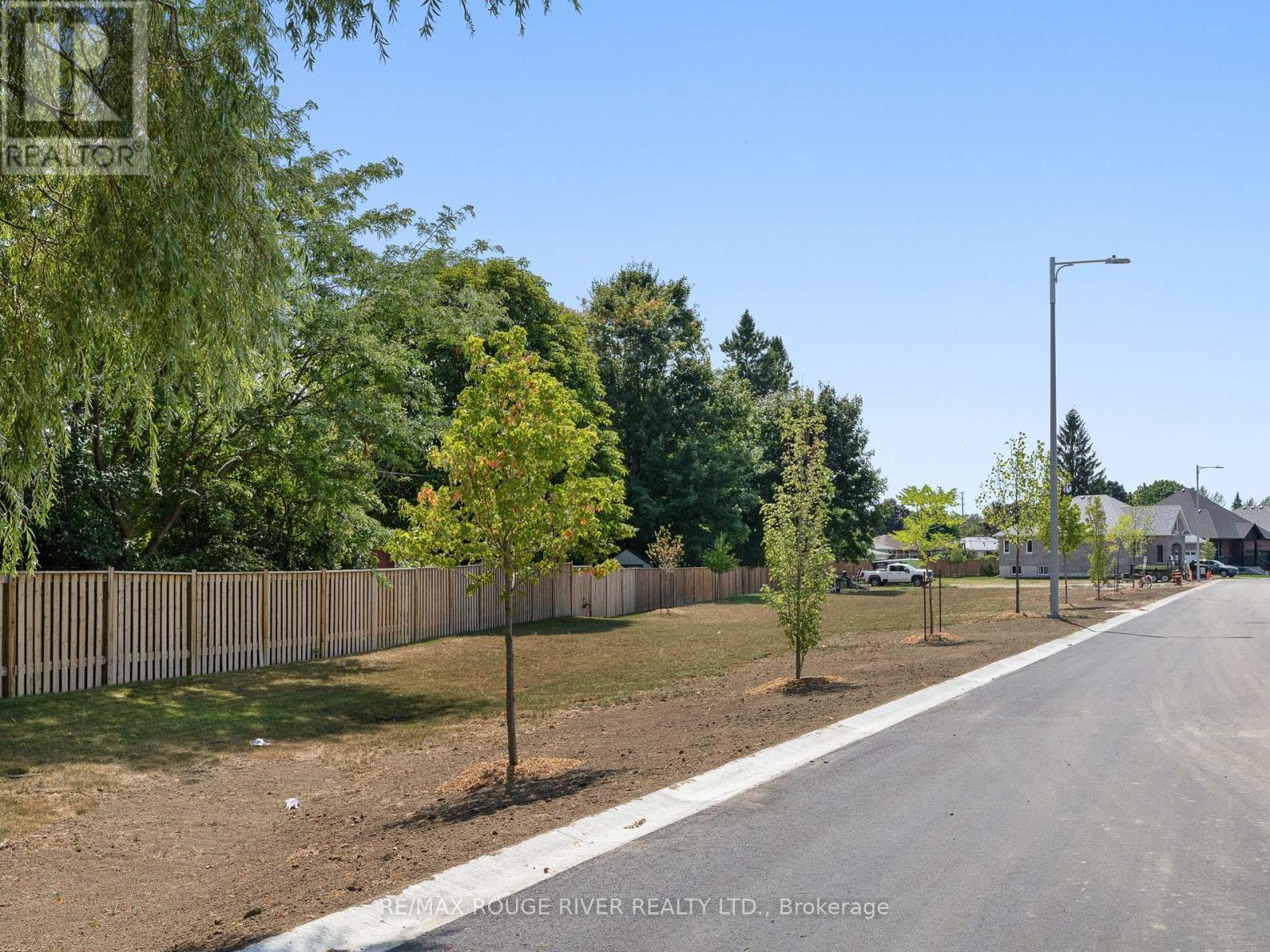 3-1000 D'arcy Street, Cobourg, Ontario K9A 4B6 - Photo 10 - X12352571