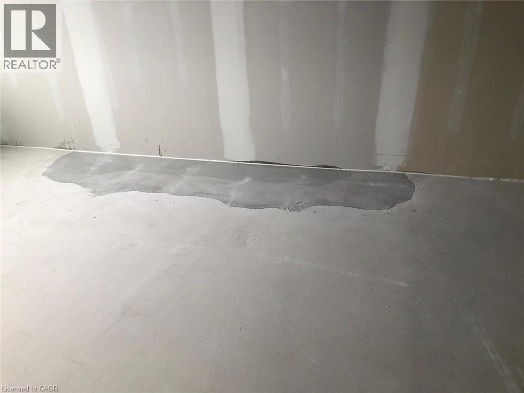 1038 Garner Road Unit# 202, Hamilton, Ontario  L9G 0J2 - Photo 16 - 40749339