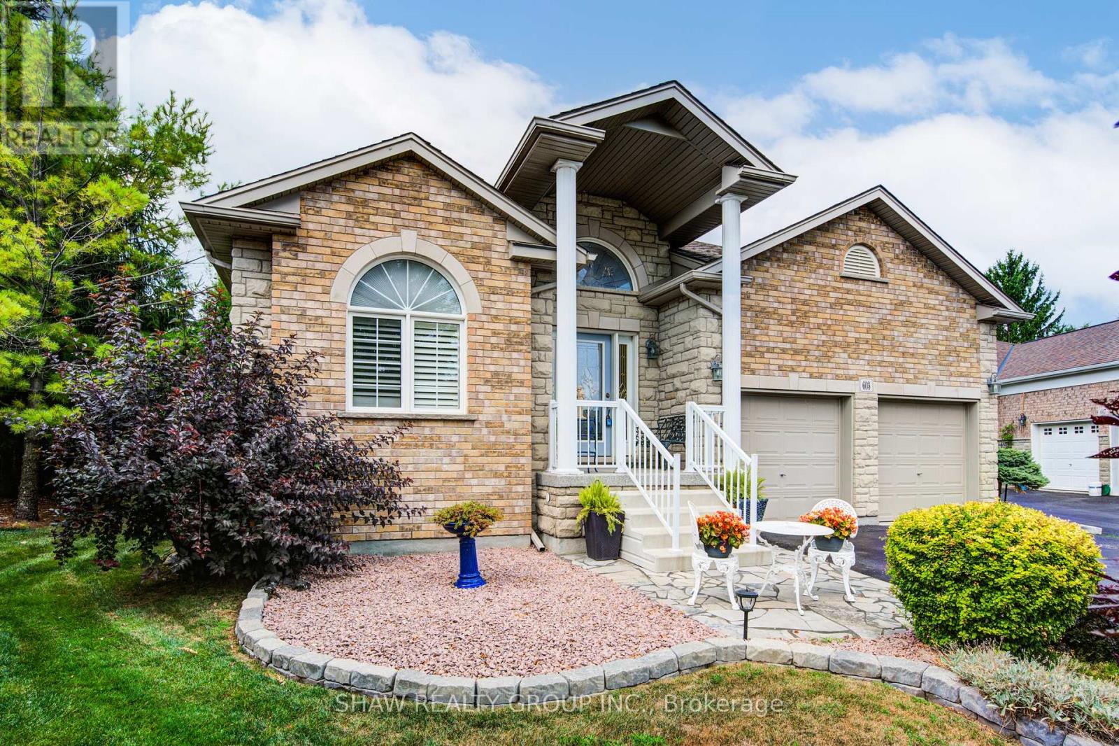 Property at 603 FOX HOLLOW COURT image 2