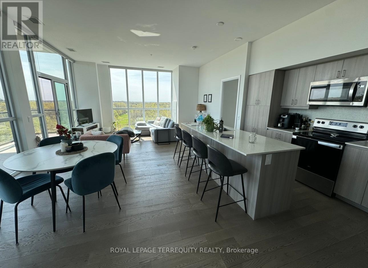 902 - 7711 Green Vista Gate, Niagara Falls, Ontario  L2G 0Y9 - Photo 2 - X12352464