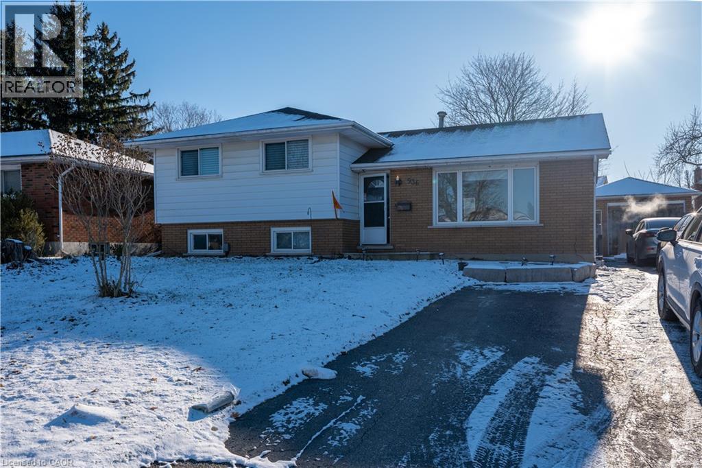 936 Alice Street, Woodstock, Ontario  N4S 2J7 - Photo 2 - 40749540