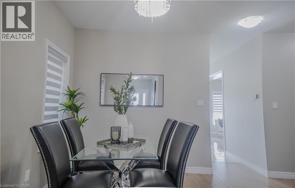 14 Waterbow Trail, Kitchener, Ontario  N2A 0K7 - Photo 4 - 40750083