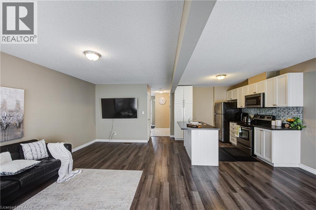 Photo 11 of 42 for 66 Yvonne Crescent