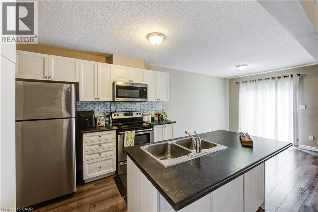 Photo 14 of 42 for 66 Yvonne Crescent