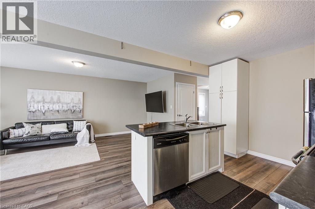 Photo 15 of 42 for 66 Yvonne Crescent