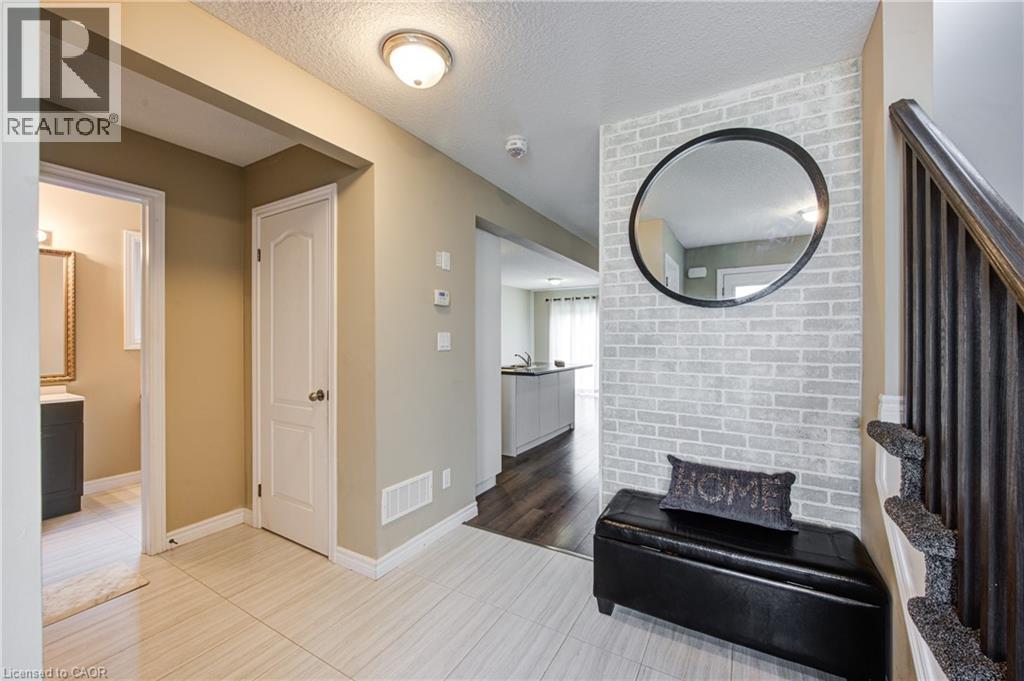 Photo 6 of 42 for 66 Yvonne Crescent