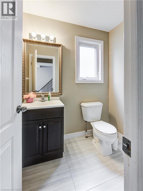 Photo 9 of 42 for 66 Yvonne Crescent