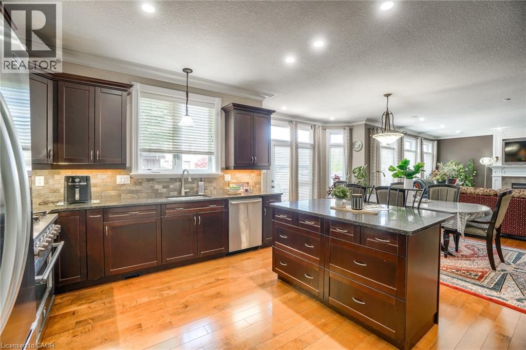 2011 Tyson Walk, London, Ontario  N6K 0C4 - Photo 10 - 40750316