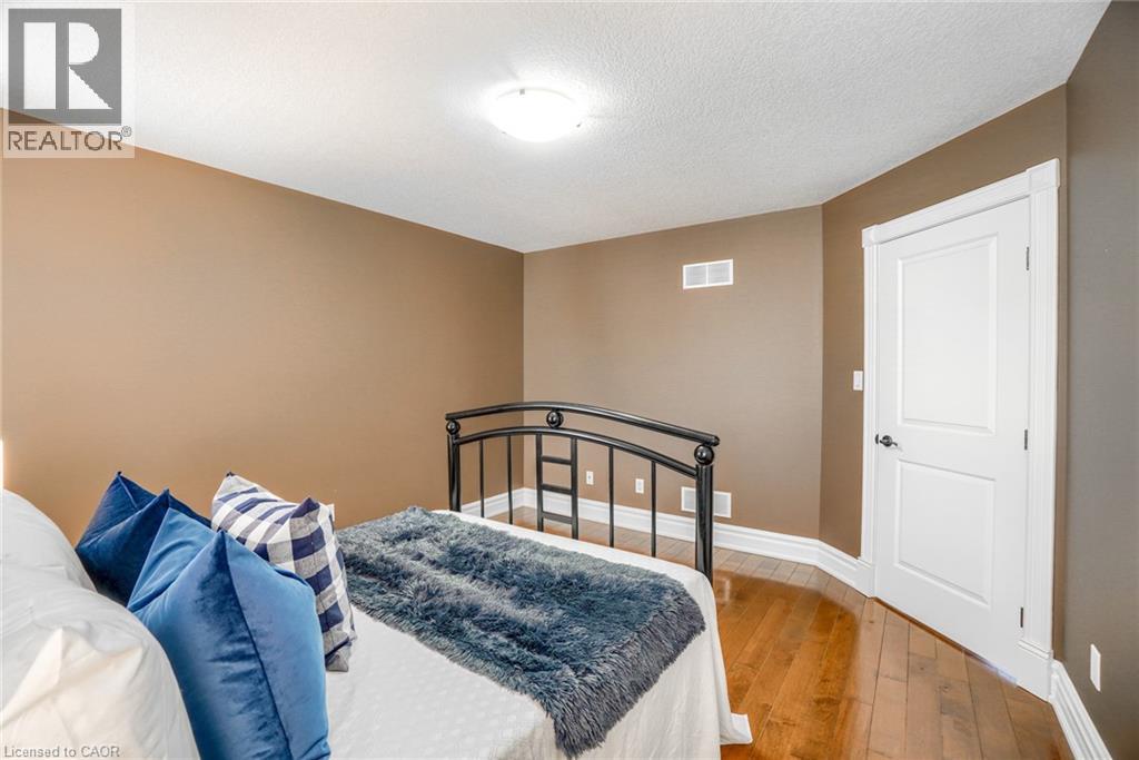 2011 Tyson Walk, London, Ontario  N6K 0C4 - Photo 34 - 40750316