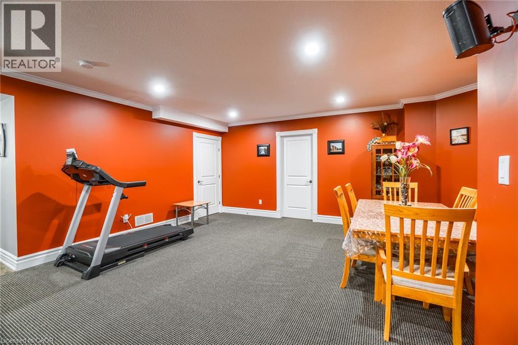 2011 Tyson Walk, London, Ontario  N6K 0C4 - Photo 38 - 40750316