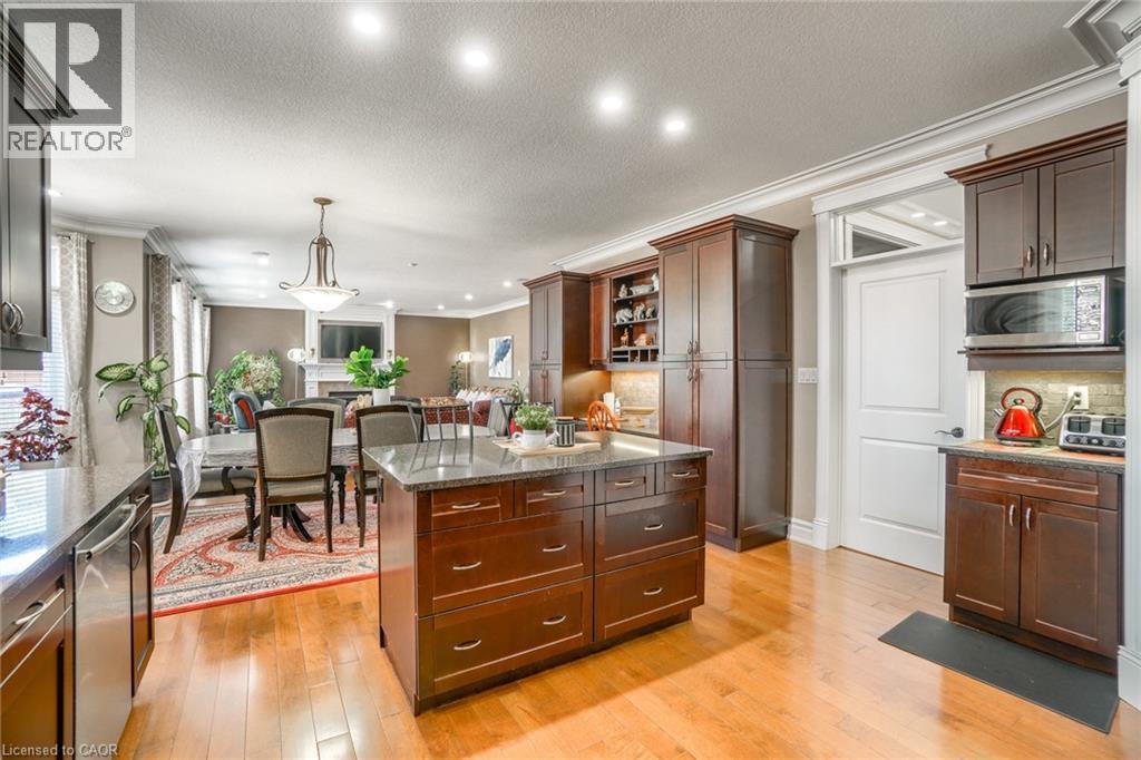 Photo 11 of 49 for 2011 Tyson Walk