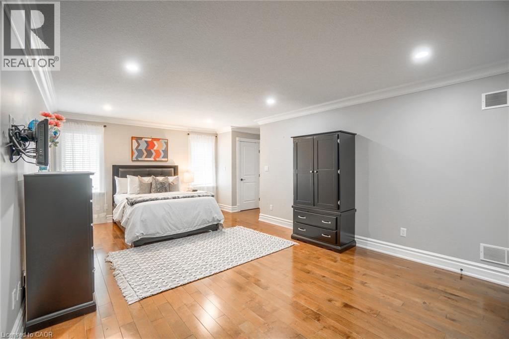 Photo 22 of 49 for 2011 Tyson Walk