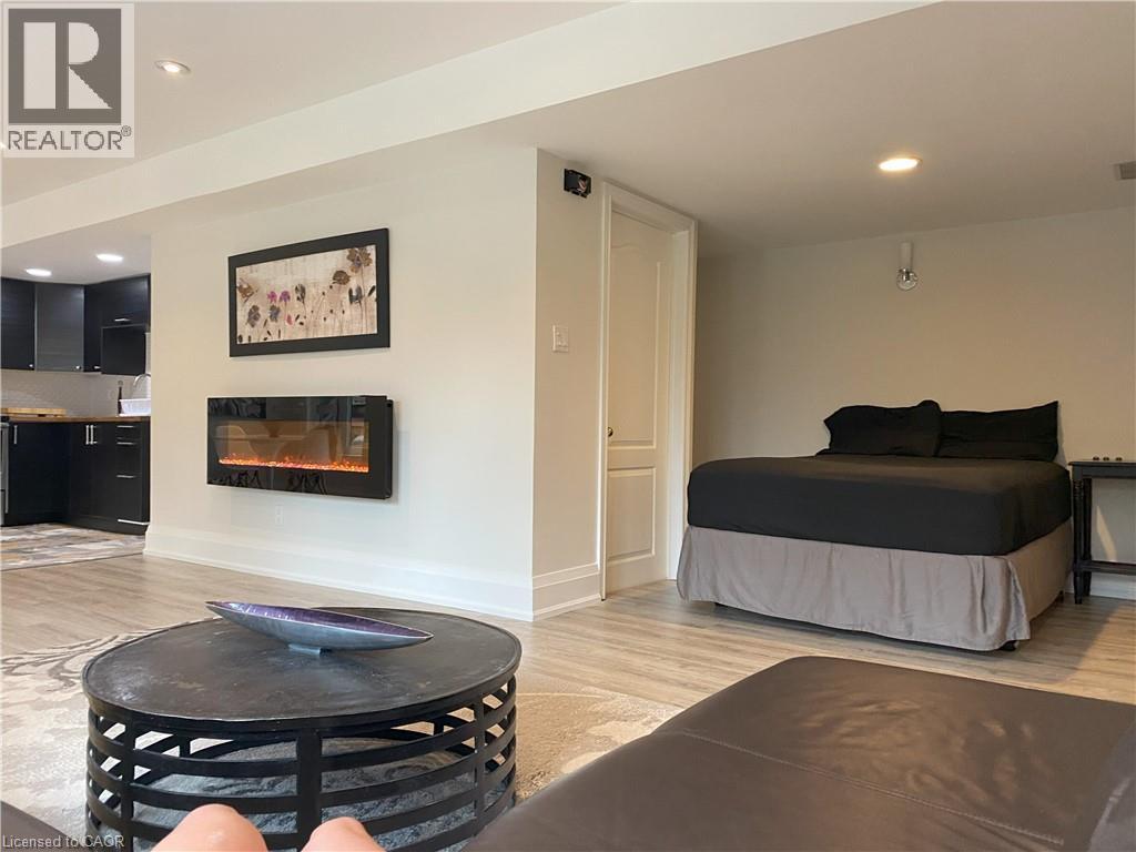 914 Best Circle, York, Ontario  L3X 2H8 - Photo 3 - 40750640