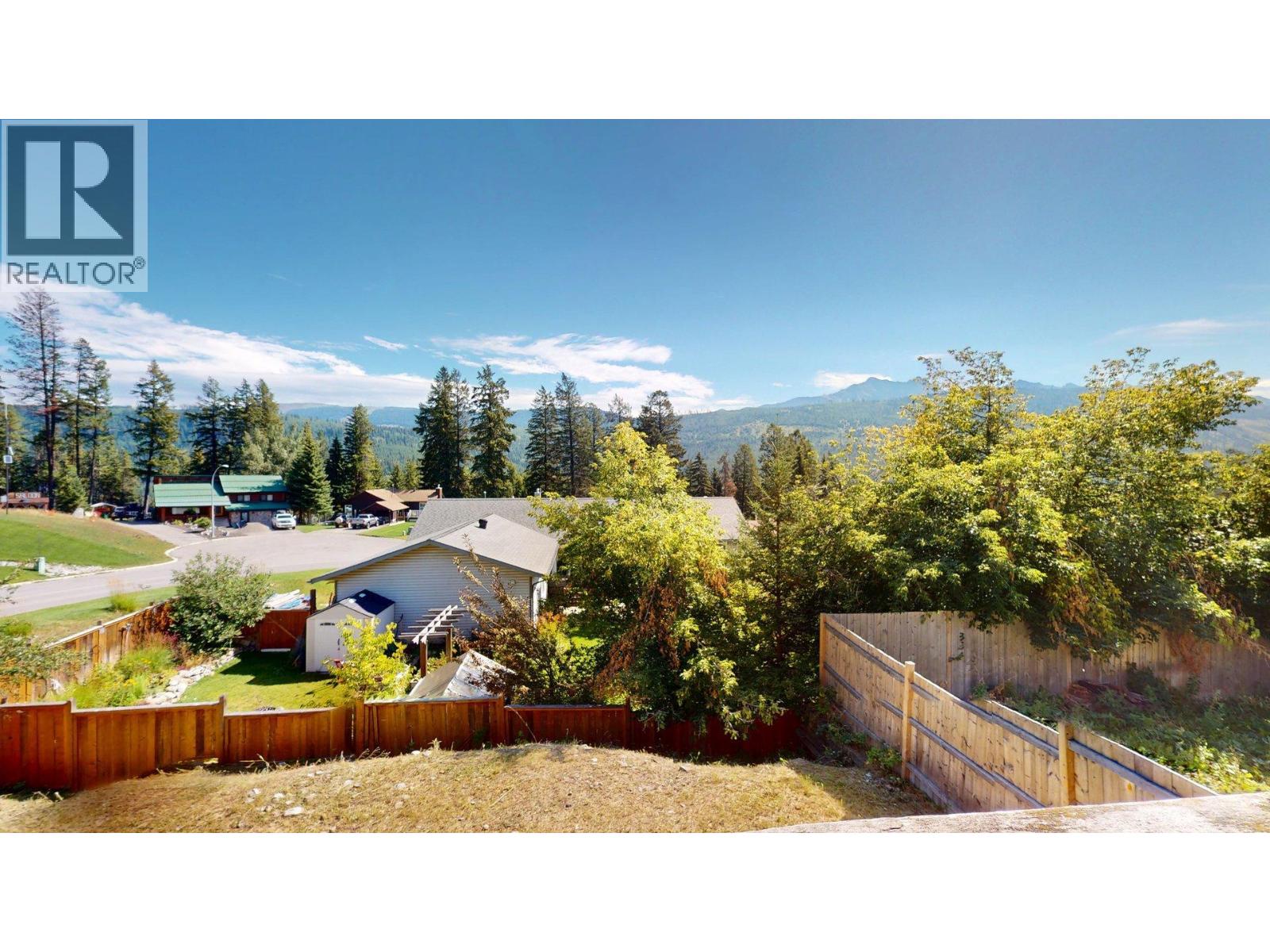 100 Cariboo Drive, Elkford, British Columbia  V0B 1H0 - Photo 13 - 10359875