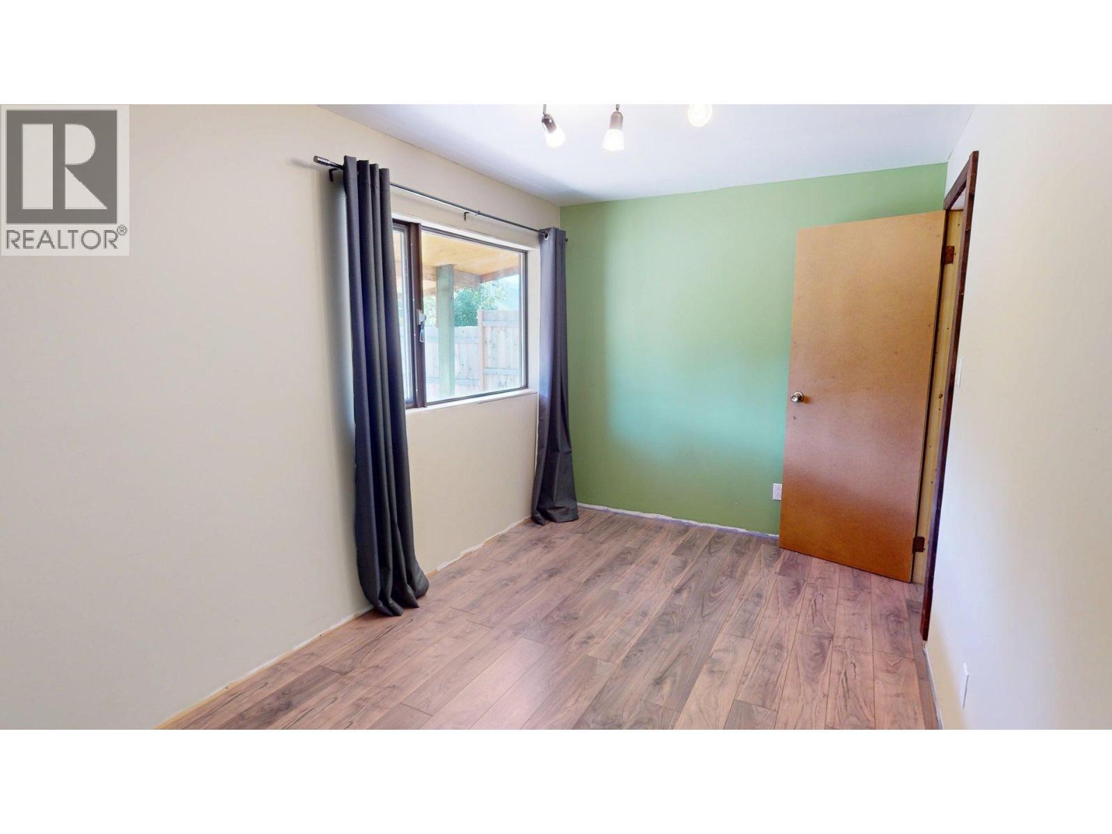 100 Cariboo Drive, Elkford, British Columbia  V0B 1H0 - Photo 24 - 10359875