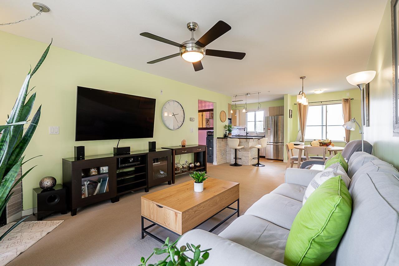 306 12083 92a Avenue, Surrey, British Columbia V3V 8C8 - Photo 8 - R3038373