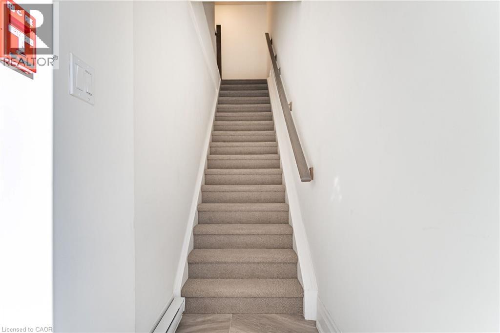 760 Lakeshore Road E Unit# 202, Mississauga, Ontario  L5E 1C7 - Photo 2 - 40751811