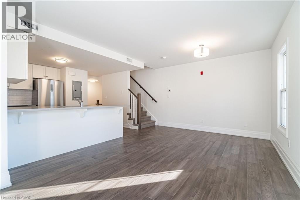 760 Lakeshore Road E Unit# 202, Mississauga, Ontario  L5E 1C7 - Photo 6 - 40751811