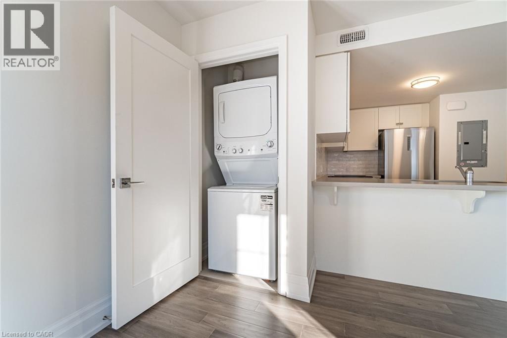 760 Lakeshore Road E Unit# 202, Mississauga, Ontario  L5E 1C7 - Photo 8 - 40751811