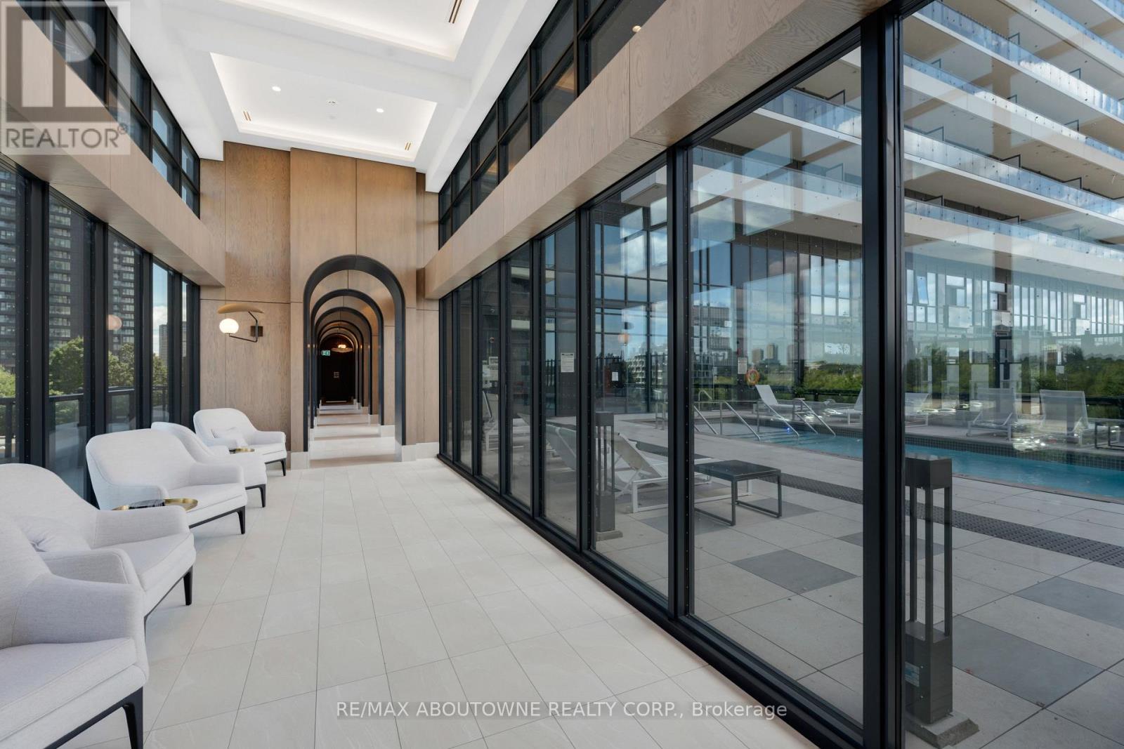 2608 - 30 Inn On The Park Drive, Toronto, Ontario  M3C 0P7 - Photo 31 - C12352536