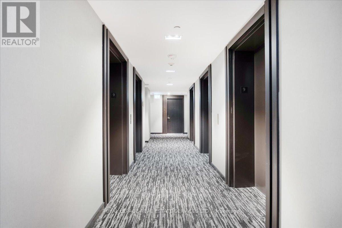 911 - 501 Yonge Street, Toronto, Ontario  M4Y 0G8 - Photo 3 - C12352563