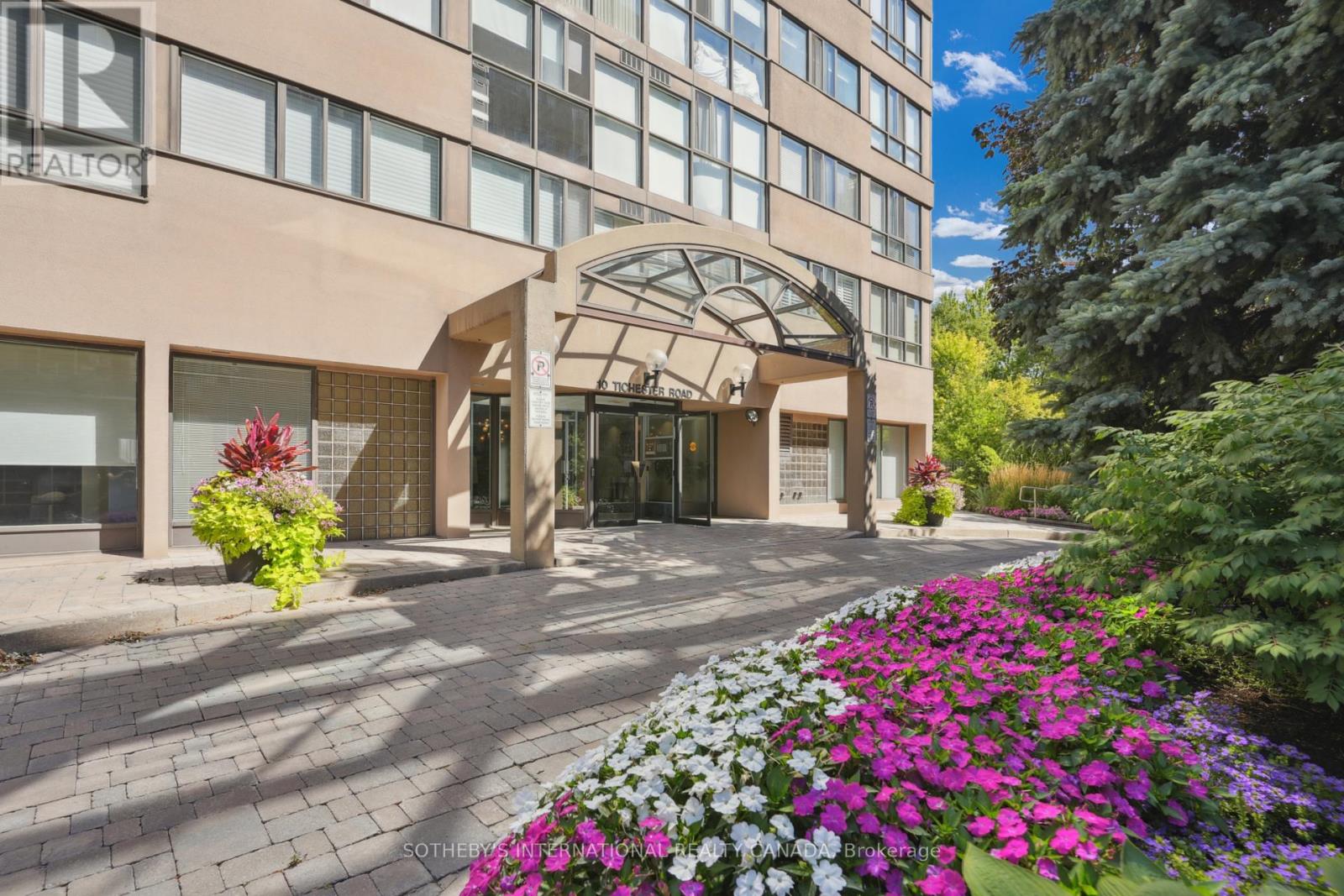 501 - 10 Tichester Road, Toronto, Ontario  M5P 3M4 - Photo 2 - C12352619