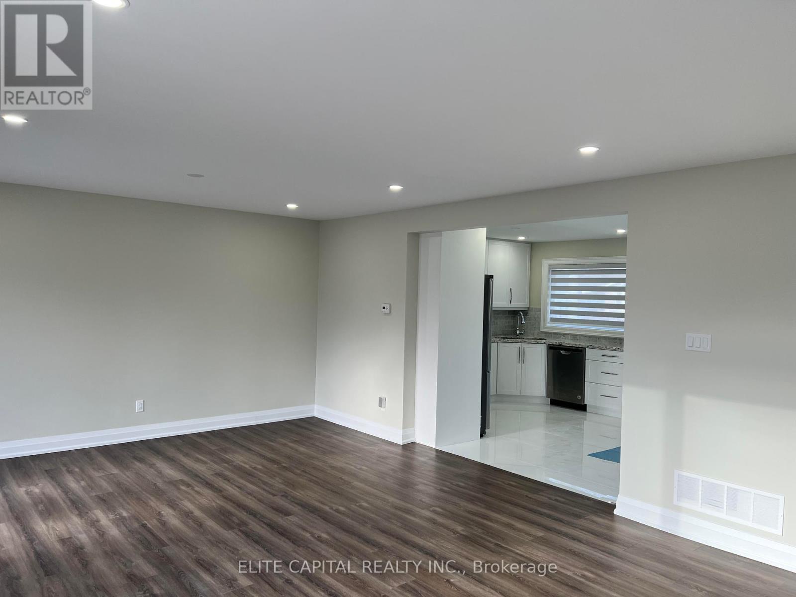 67 Hutcherson Square, Toronto, Ontario  M1B 1C5 - Photo 8 - E12352524