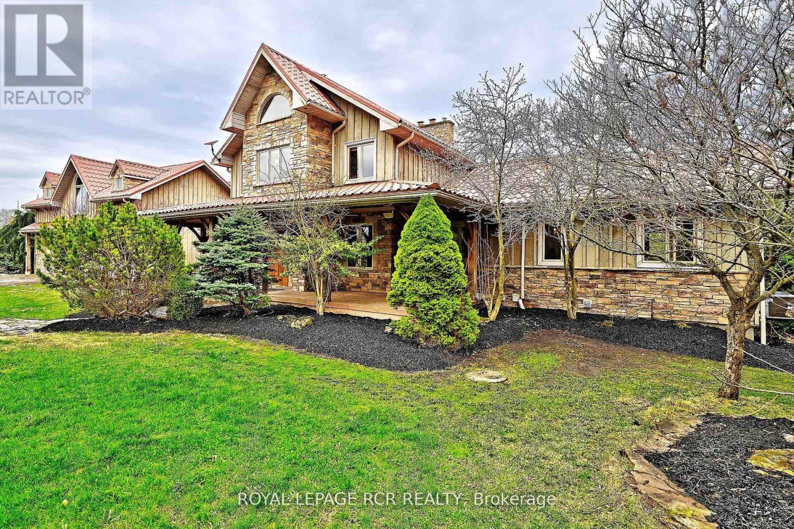 3327 9 Line, Bradford West Gwillimbury, Ontario  L3Z 3S4 - Photo 4 - N12352517