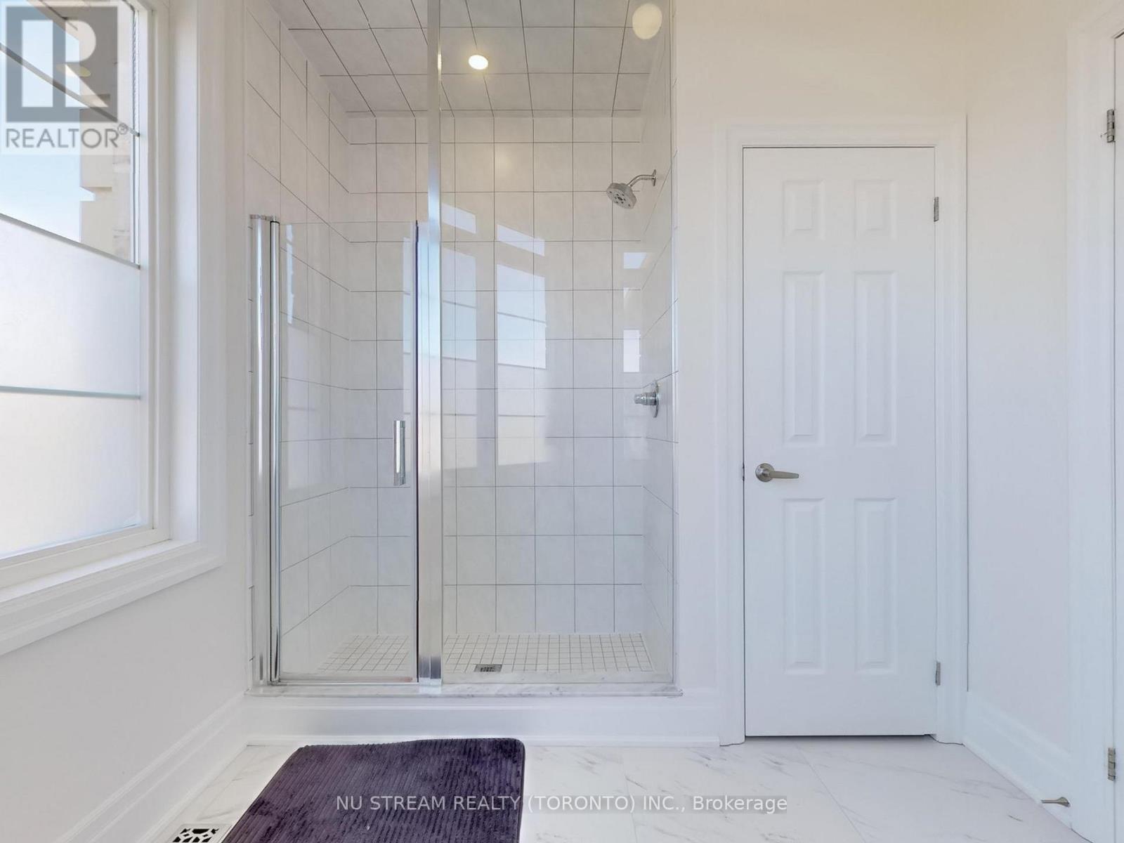 2 Pietrowski Drive, Georgina, Ontario  L4P 0J7 - Photo 38 - N12352610
