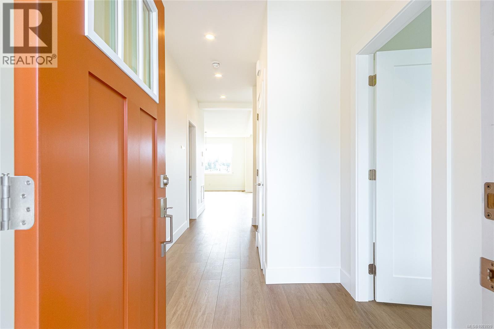 Property at 1252 Ashmore Terr image 4