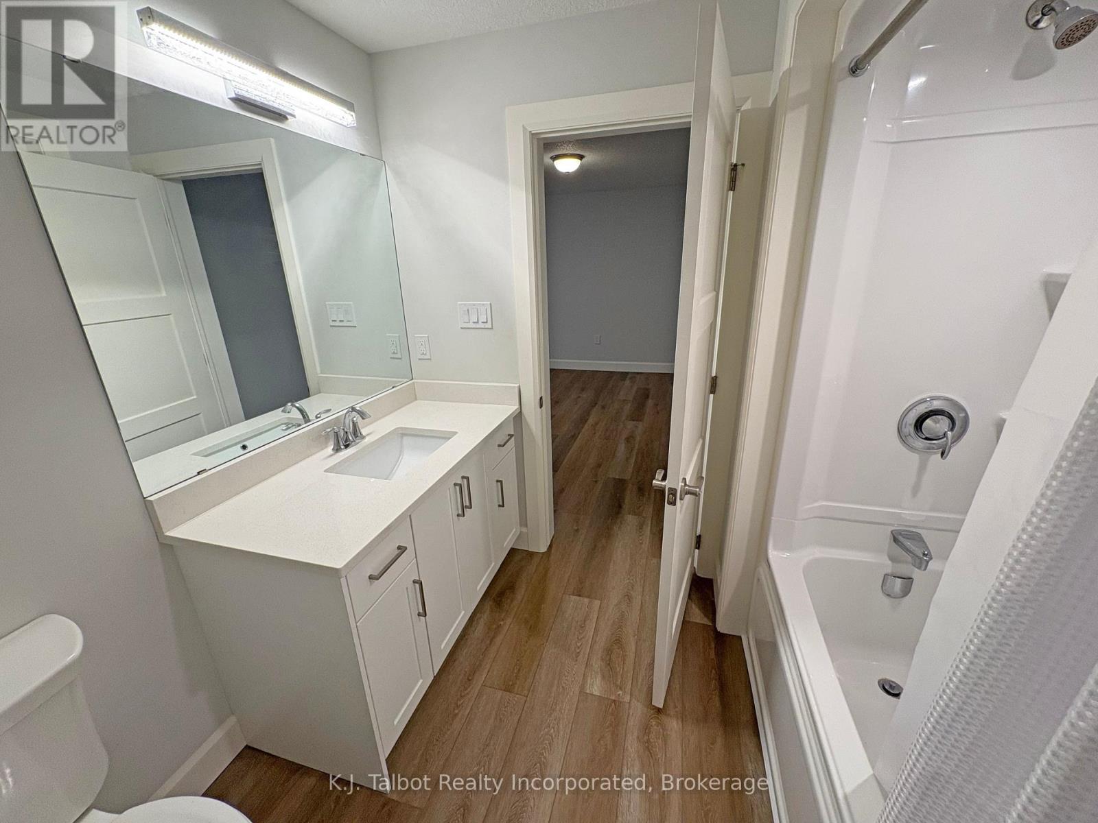 339 South Street S, Goderich, Ontario N7A 3M7 - Photo 24 - X12352633