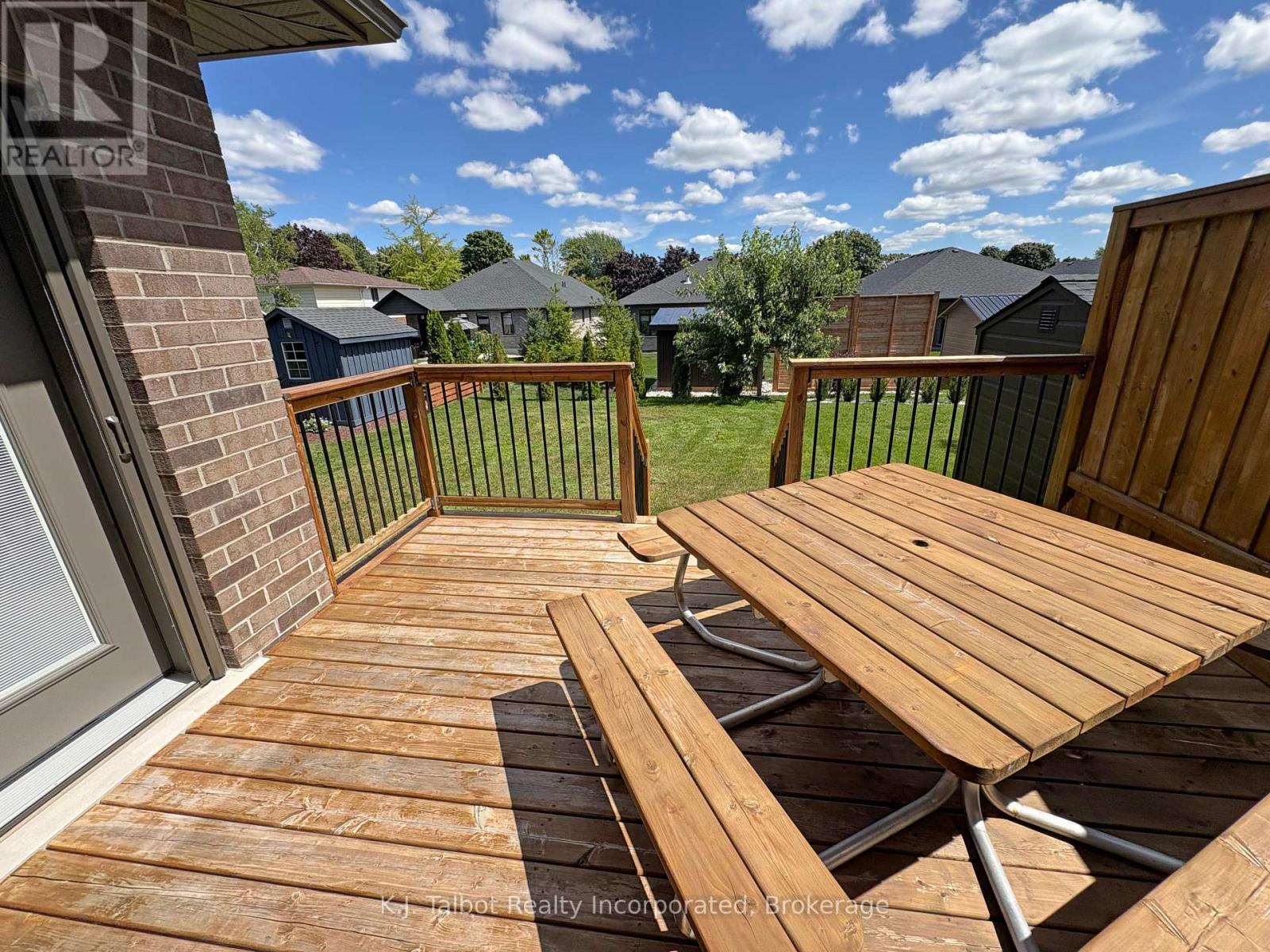 339 South Street S, Goderich, Ontario N7A 3M7 - Photo 29 - X12352633