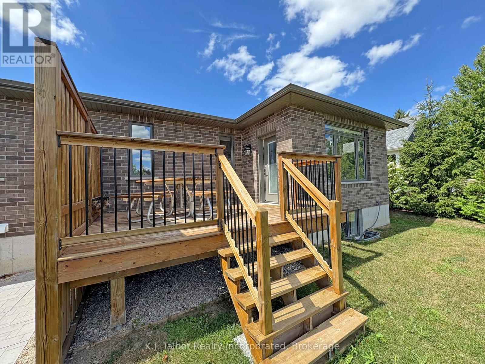 339 South Street S, Goderich, Ontario N7A 3M7 - Photo 31 - X12352633