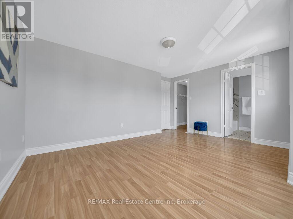 9 Ryde Road, Guelph, Ontario N1K 1V8 - Photo 24 - X12352668