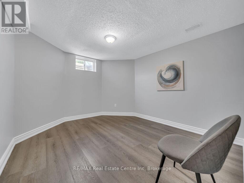 9 Ryde Road, Guelph, Ontario N1K 1V8 - Photo 38 - X12352668