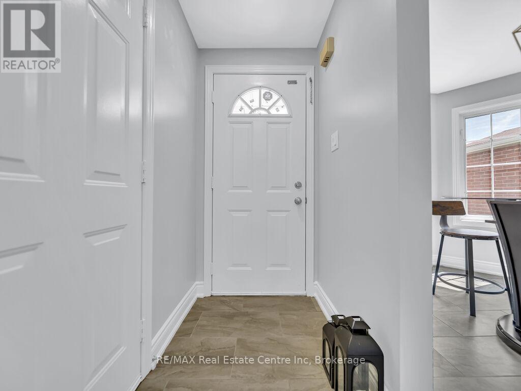 9 Ryde Road, Guelph, Ontario N1K 1V8 - Photo 6 - X12352668