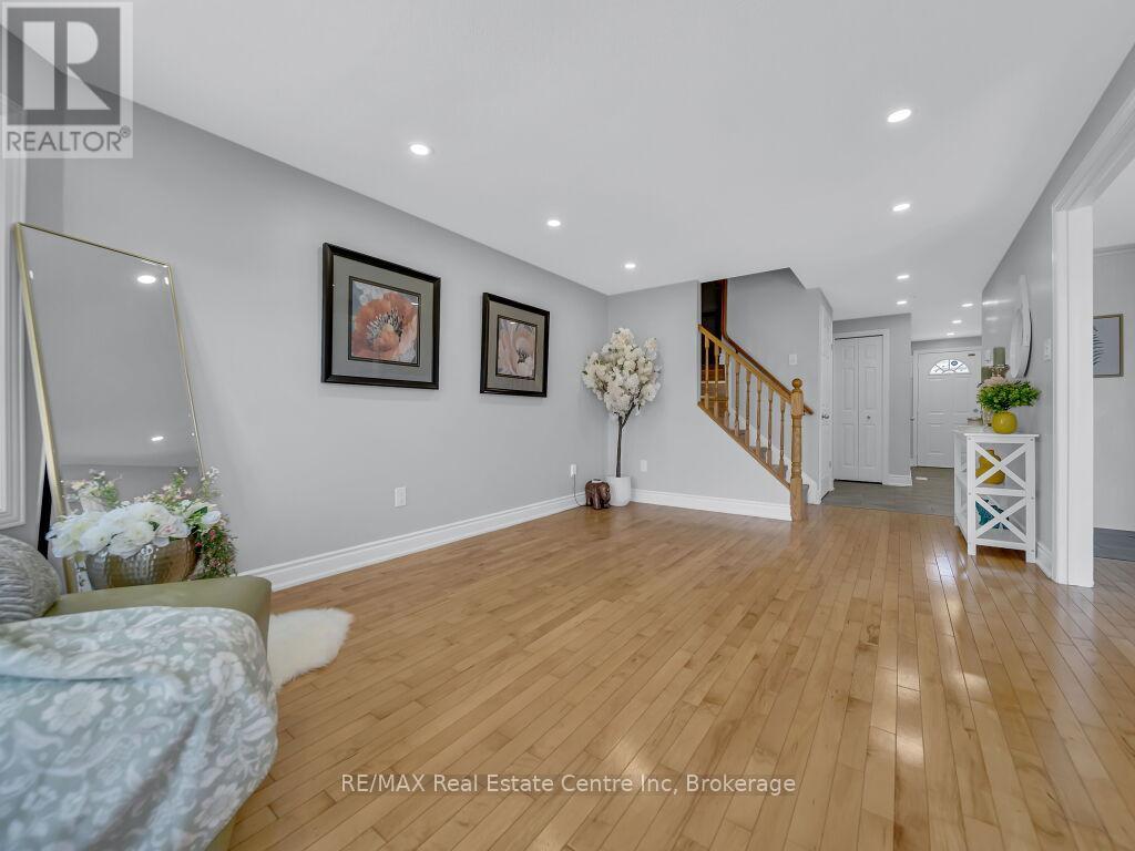 9 Ryde Road, Guelph, Ontario N1K 1V8 - Photo 9 - X12352668