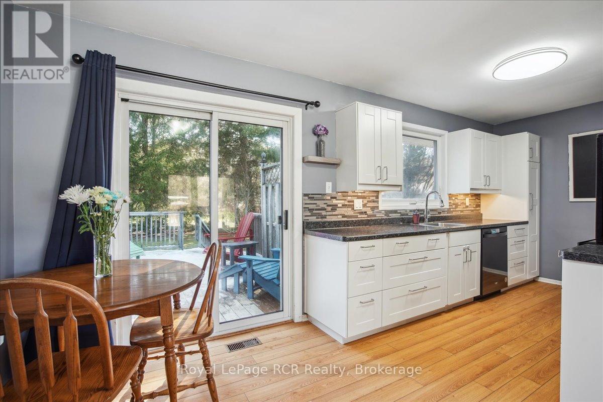 685 5th Avenue W, Owen Sound, Ontario N4K 5A2 - Photo 11 - X12352687