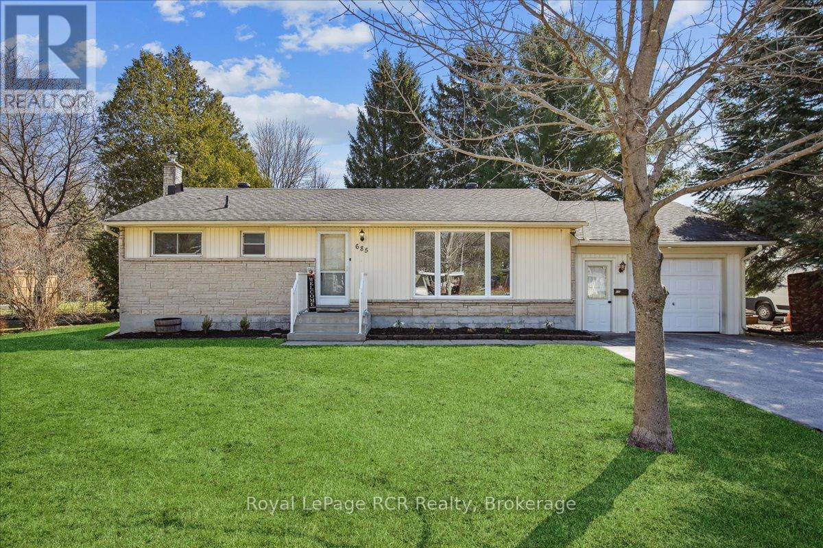 685 5th Avenue W, Owen Sound, Ontario N4K 5A2 - Photo 2 - X12352687