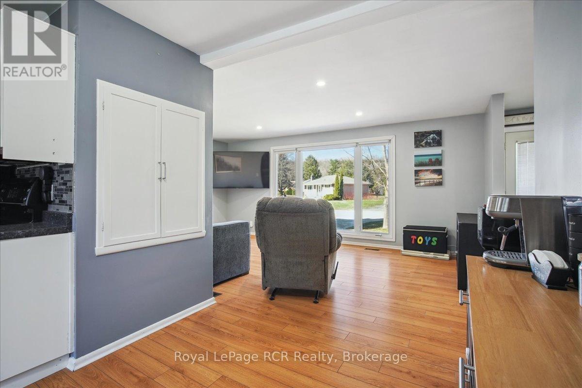 685 5th Avenue W, Owen Sound, Ontario N4K 5A2 - Photo 7 - X12352687