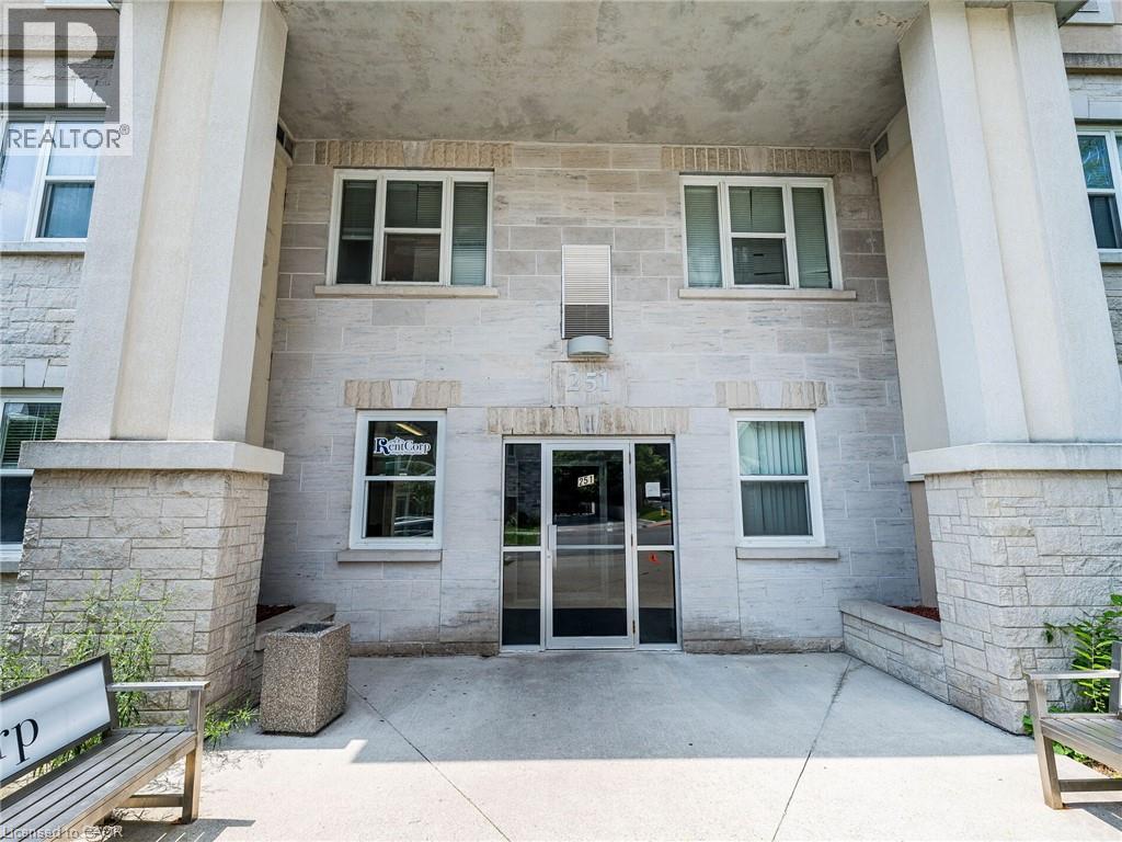 251 Lester Street Unit# 206, Waterloo, Ontario  N2L 3W6 - Photo 5 - 40752680