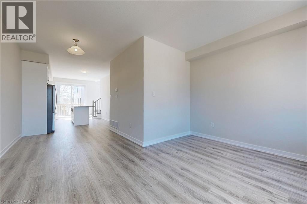 10 Birmingham Drive Unit# 107, Cambridge, Ontario  N1R 0C6 - Photo 5 - 40752876